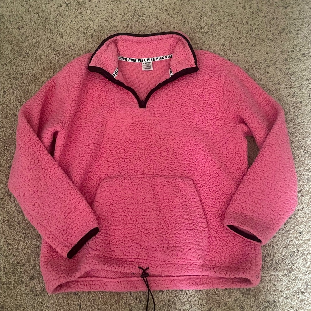 Pink VS Sherpa 1/4 zip pull over! Great condition!! Super cute & comfy!! Size L